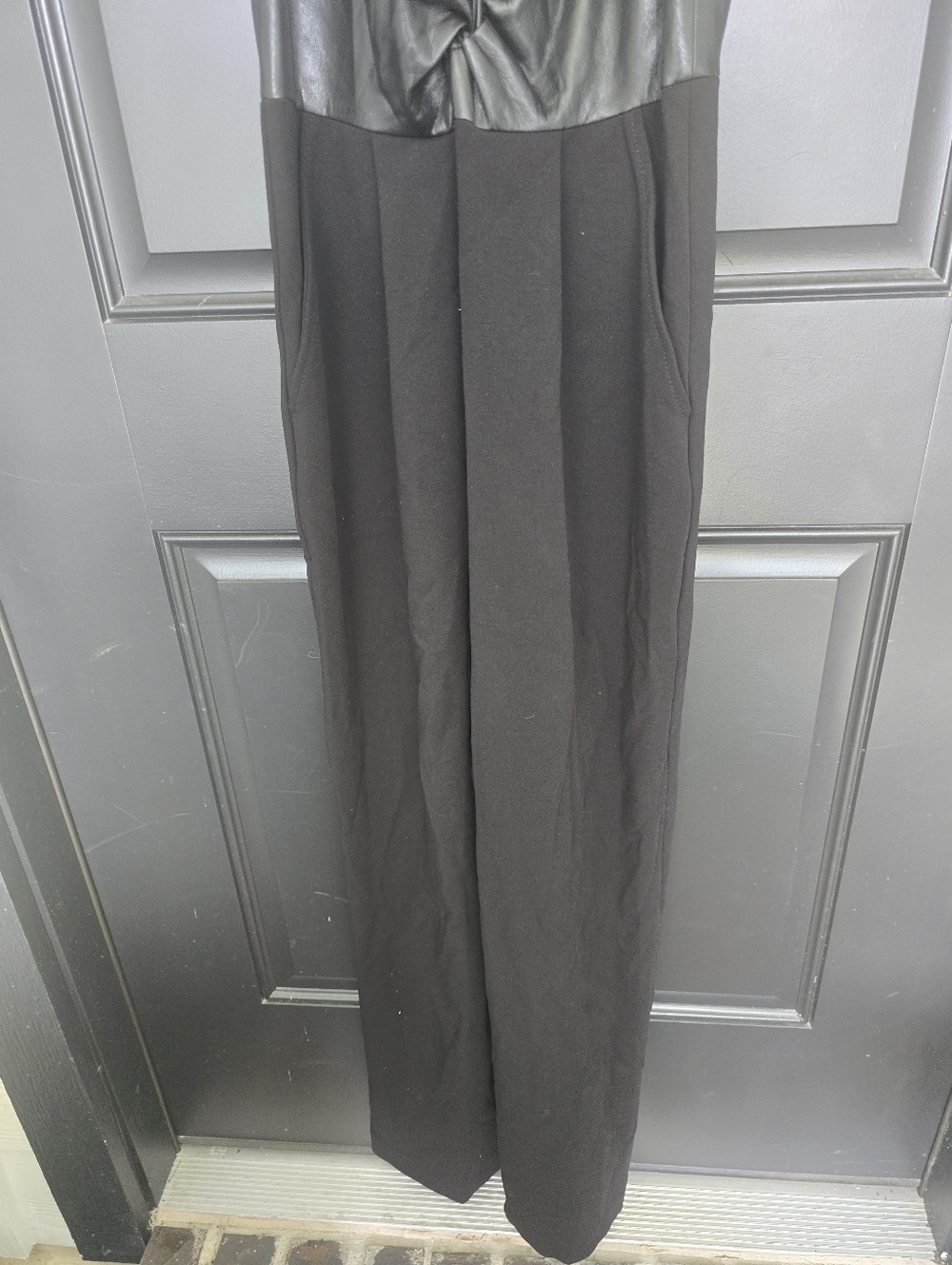 Donna Karan New York Black Faux Leather Wide Leg Jumpsuit Size 2 Halter Neck - Picture 6 of 14